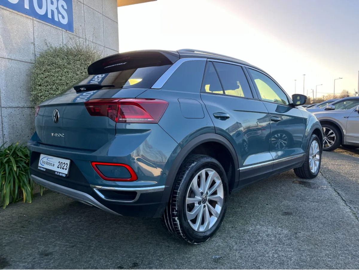 Volkswagen T-Roc AUTOMATIC 2.0 DIESEL //MASSIVE SP - Image 4