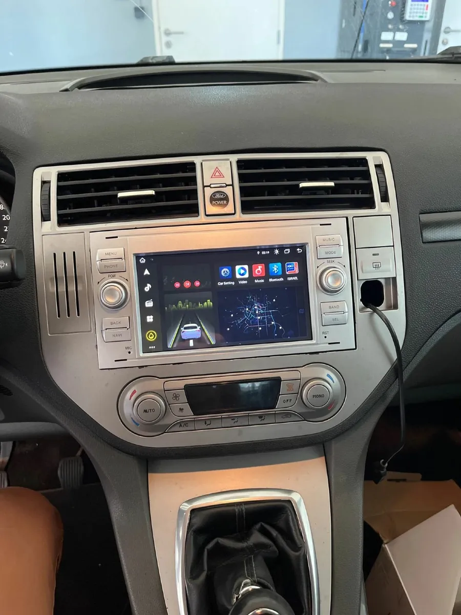 7" Android radio for Ford S-Max Kuga Focus - Image 1