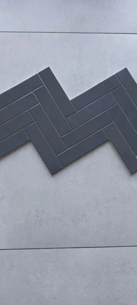Selection of clearance tiles - Image 2