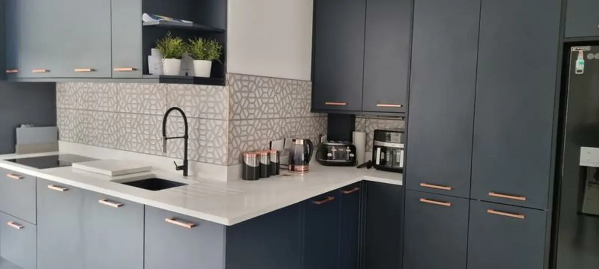 Selection of clearance tiles - Image 3