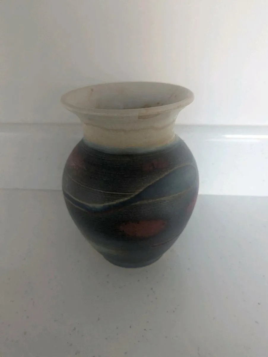 Youghal pottery vase - Image 2