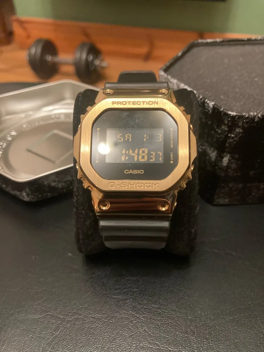 G SHOCK 5600 metal series gold - Image 2