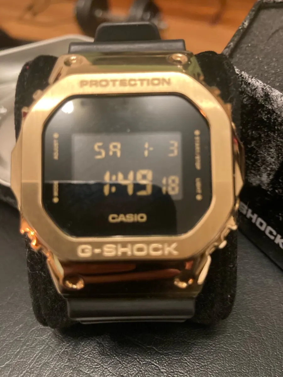 G SHOCK 5600 metal series gold - Image 3