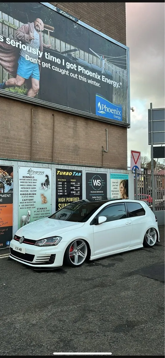 Bagged mk7 golf - Image 1
