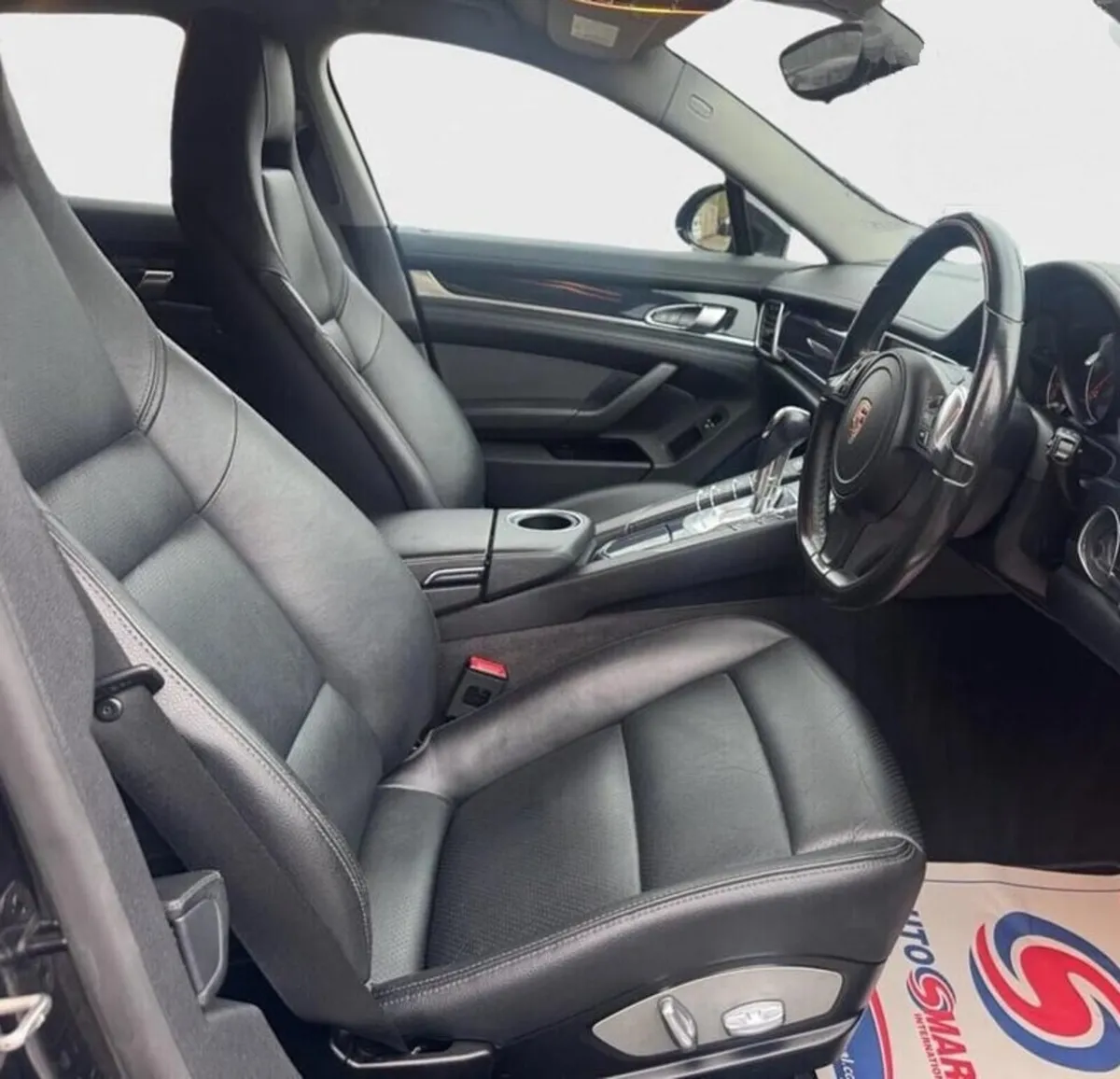 Porsche Panamera E Hybrid - Image 4