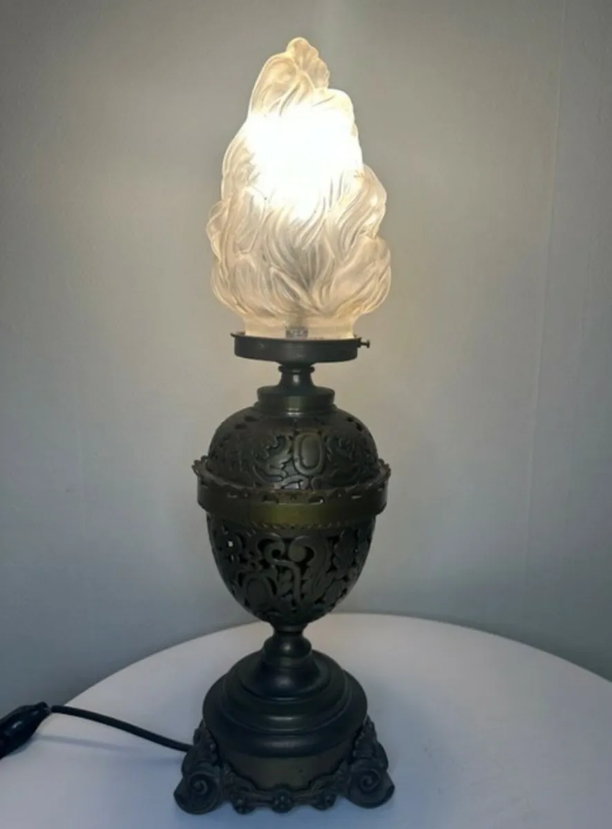 1920s French bronze brass lamp - Image 1