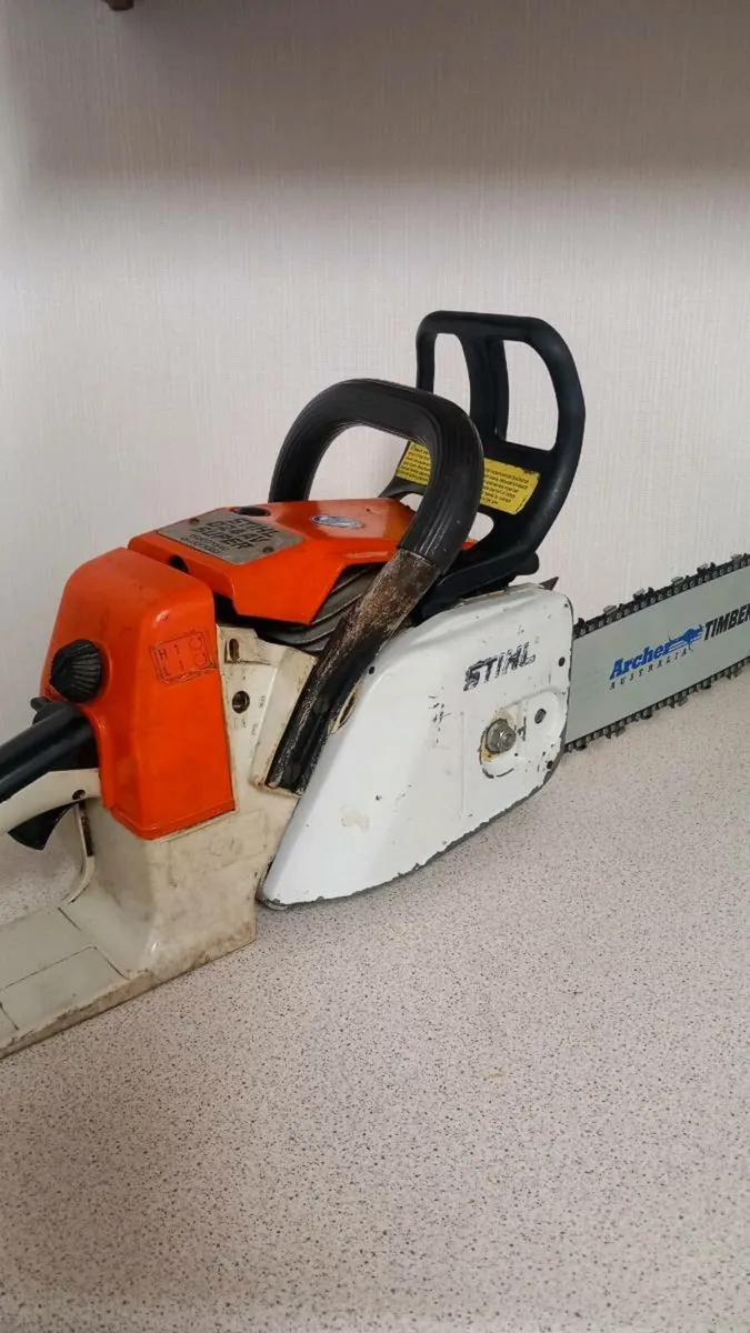 Stihl chainsaw - Image 2