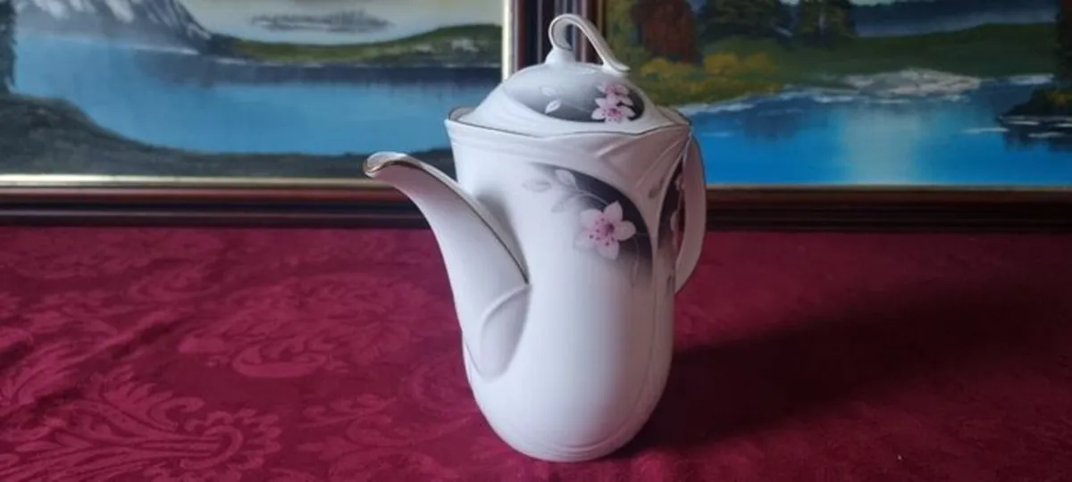 Royal Albert Horizons StarFlower CoffeePot/Pitcher - Image 4