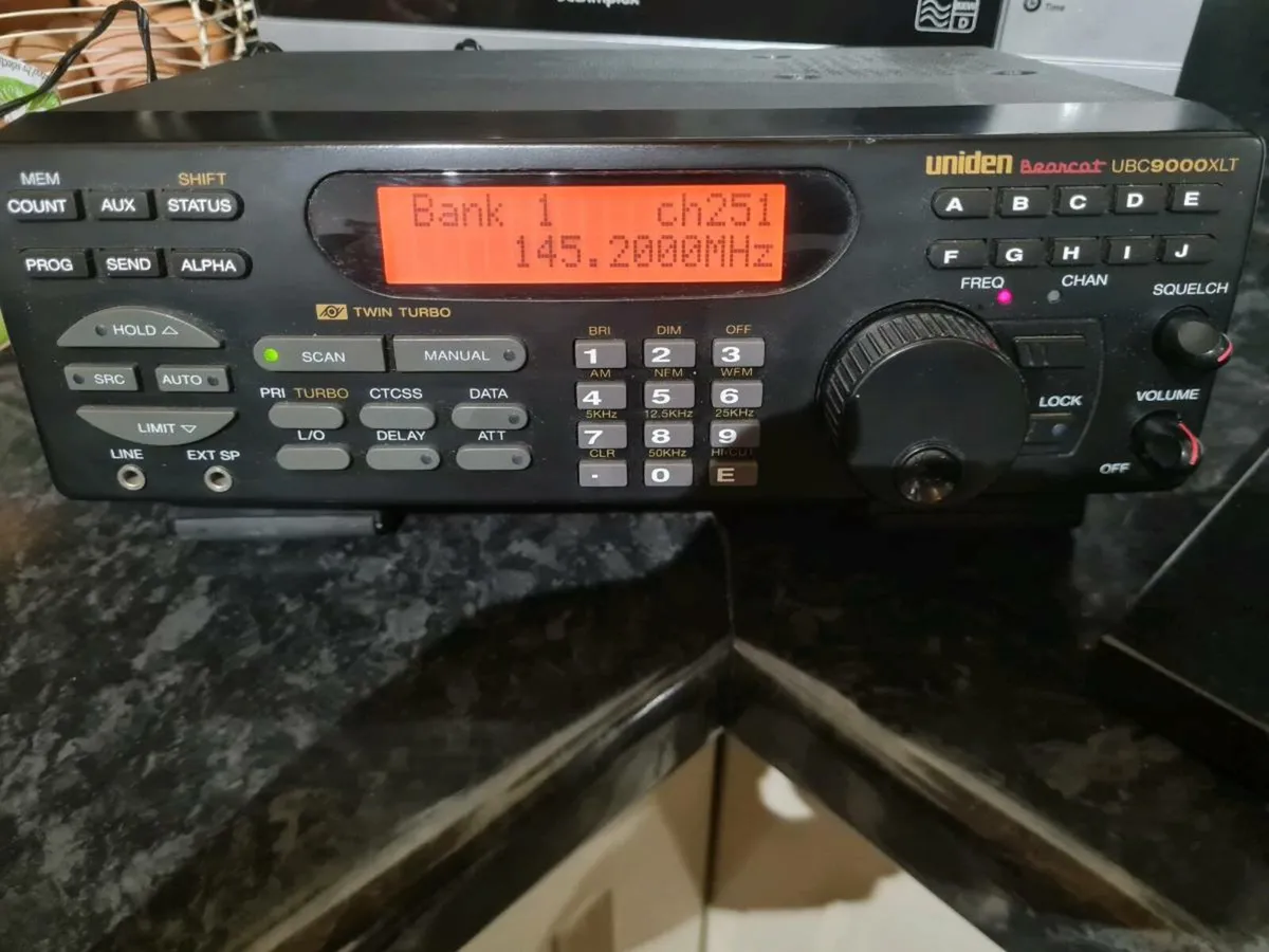 Uniden ubc9000xlt - Image 1