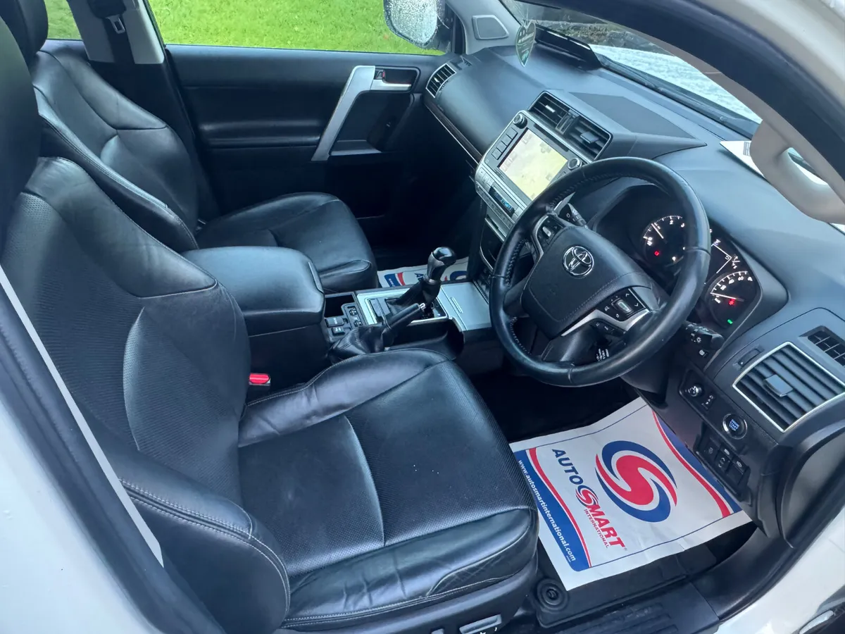 Toyota Land Cruiser 2018 7 seater prado - Image 4