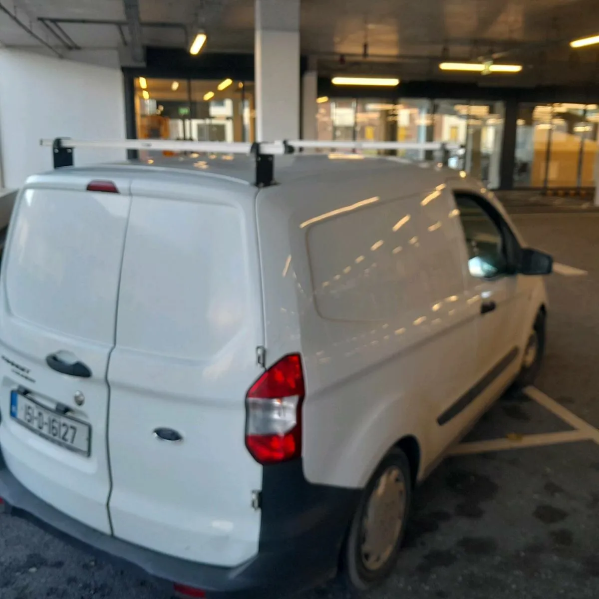 Ford Courier - Image 4