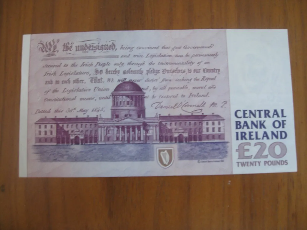 20 Pound C Series Notes - 50 Euros Each - Image 2