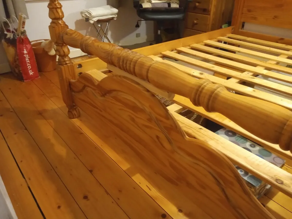 WOODEN DOUBLE BED FRAME - Image 4