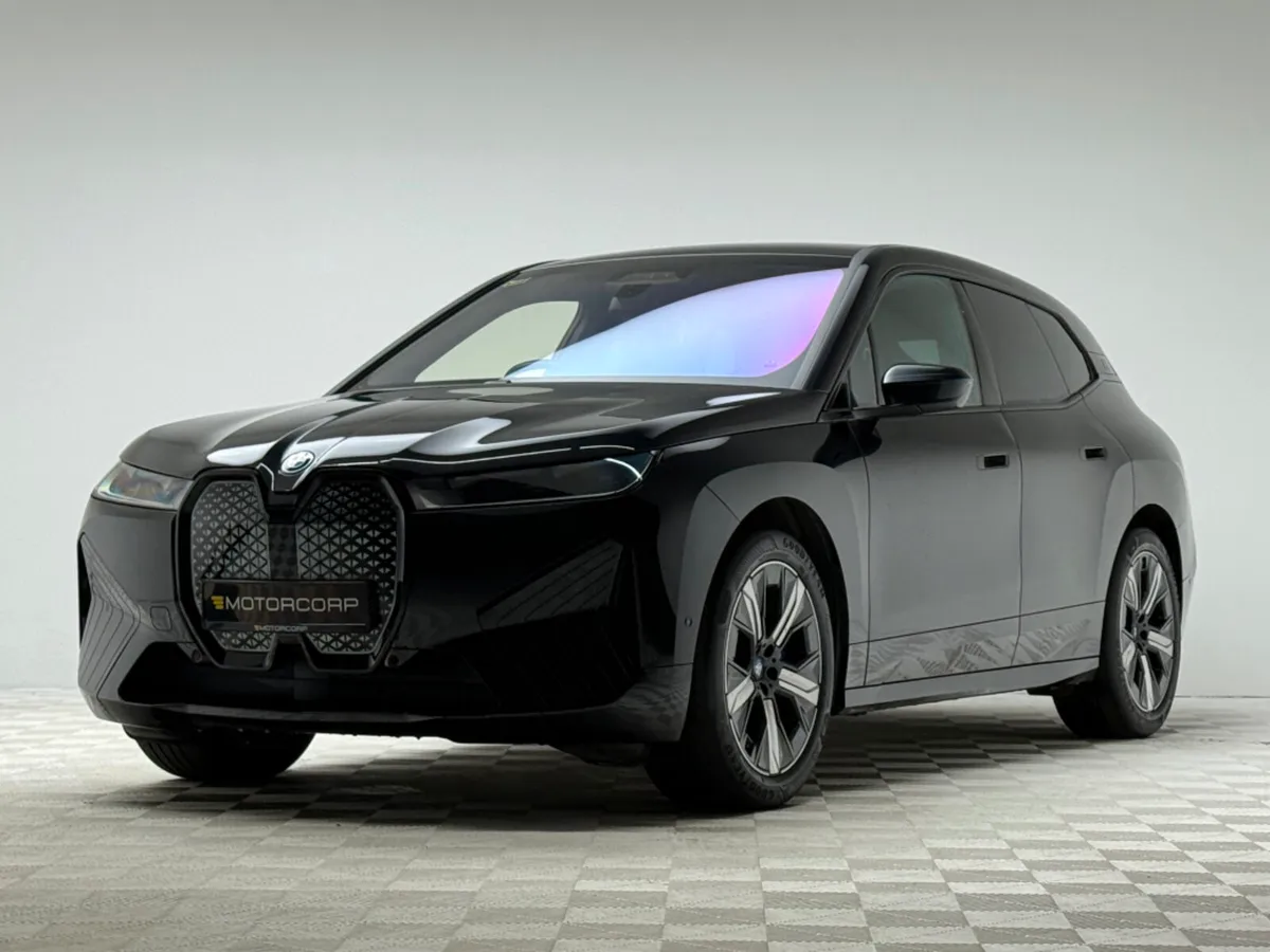 BMW iX 40 M SPORT XDRIVE - Image 3