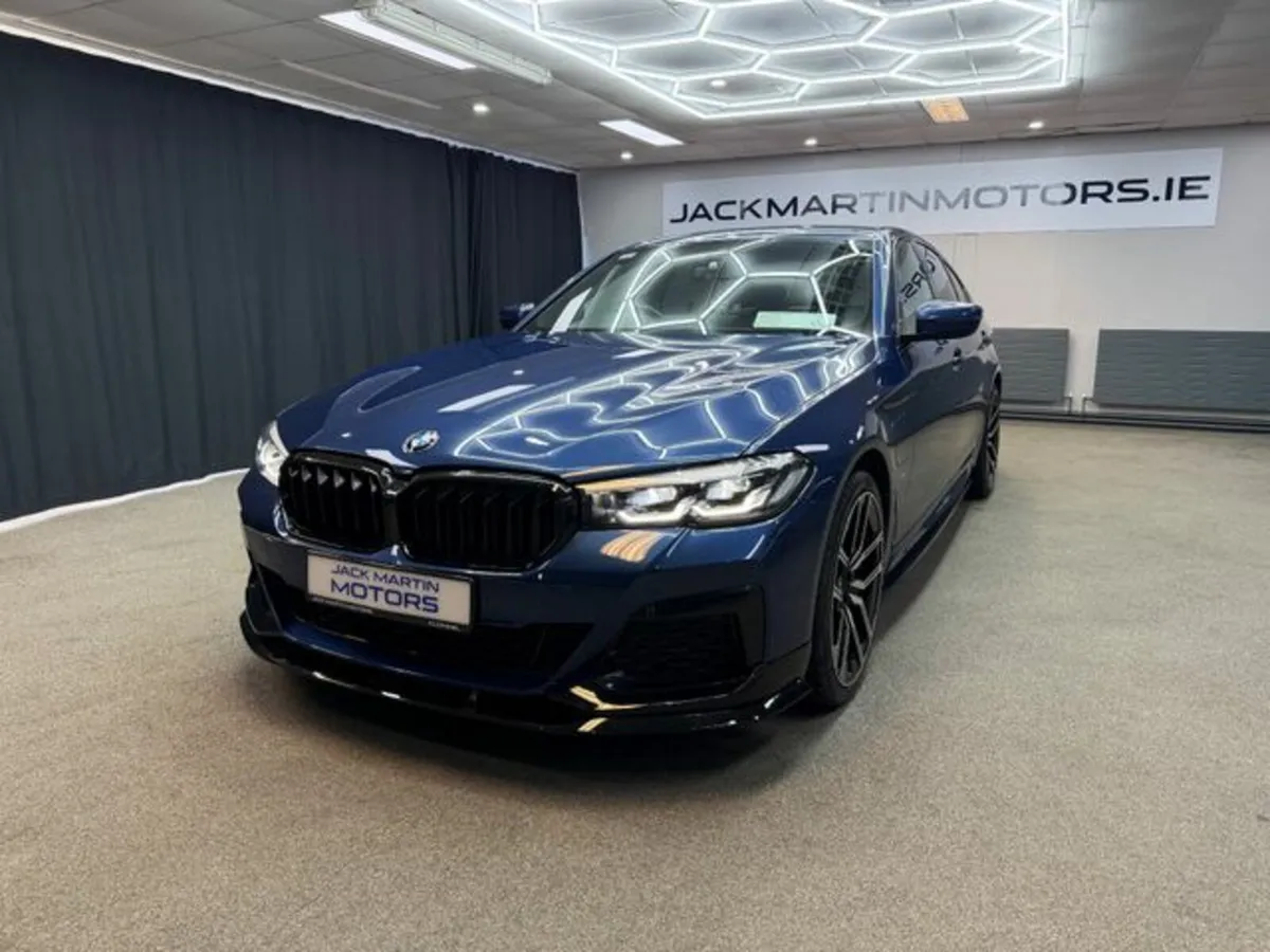 BMW 5-Series 530E M Sport Comfort Pack FSH - Image 3