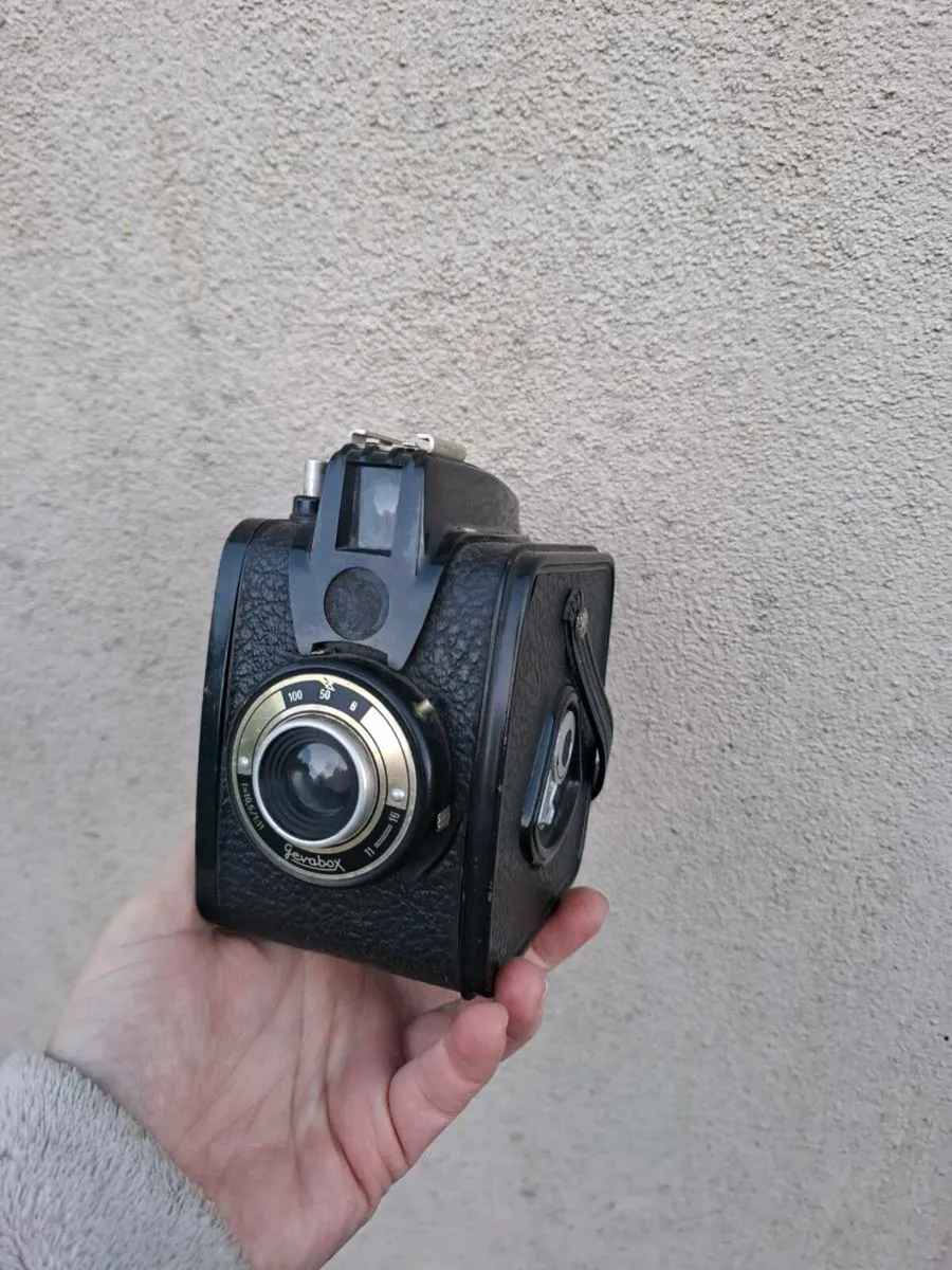 Vintage film camera postage possible - Image 1