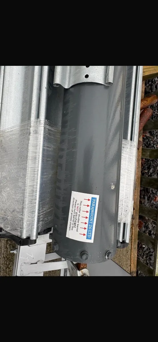 Roller door - Image 2