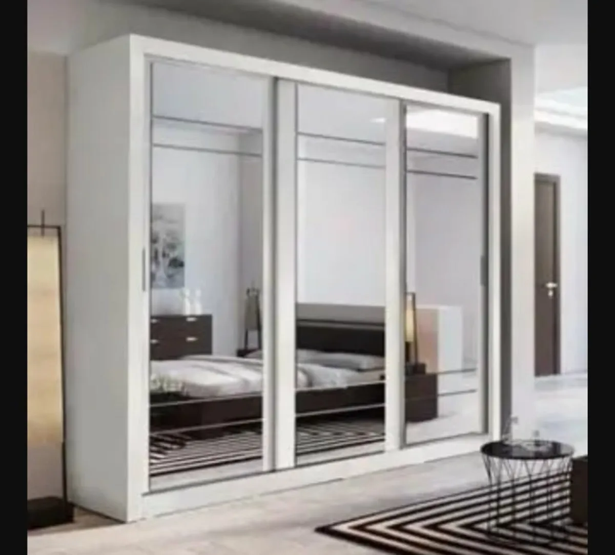 Boston Sliderobe 2.5m White free delivery 🚚 - Image 1