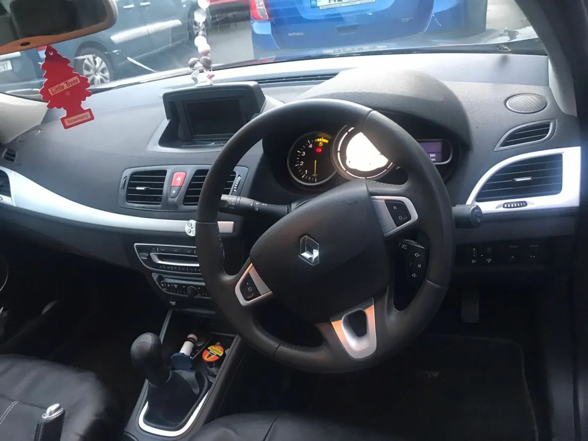 Renault Fluence 2010 - Image 1