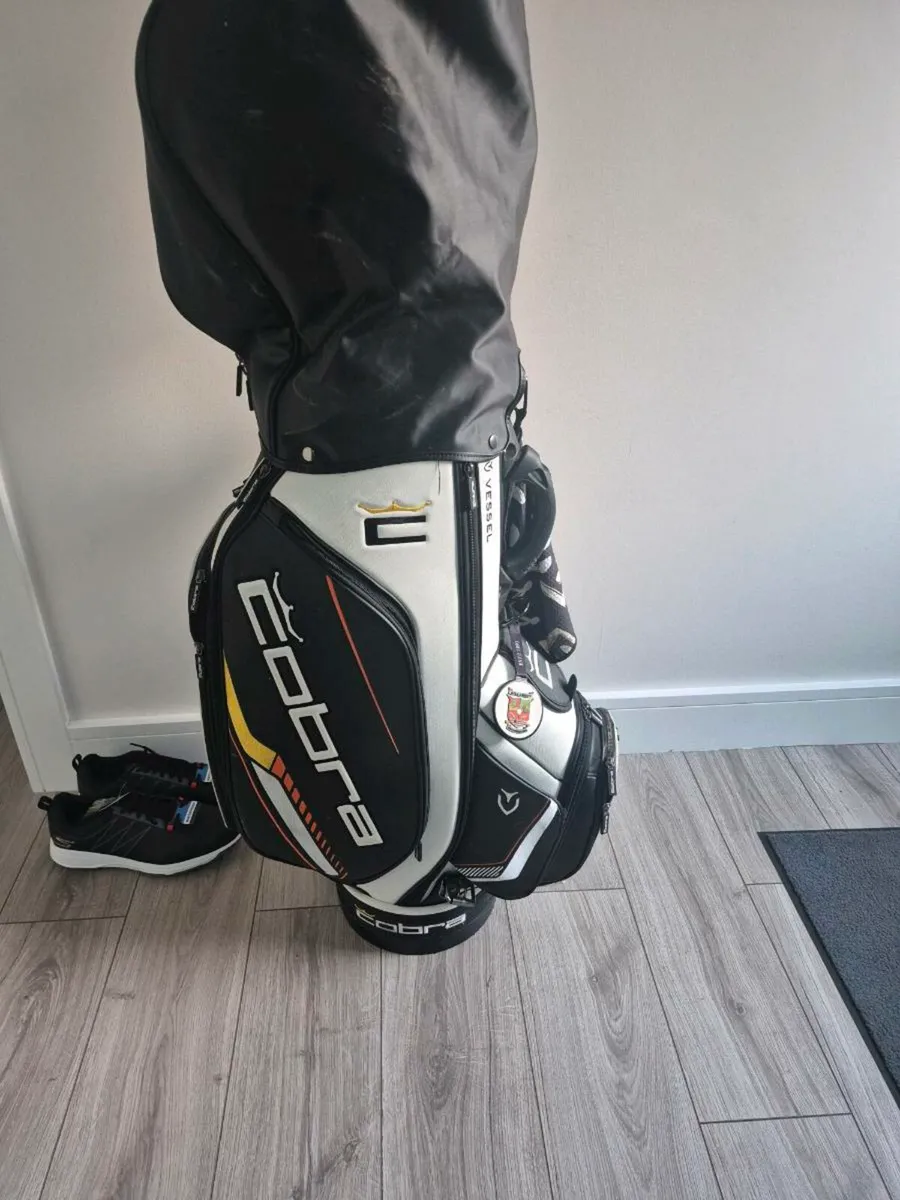 Cobra Vessel Tour Bag - Image 1