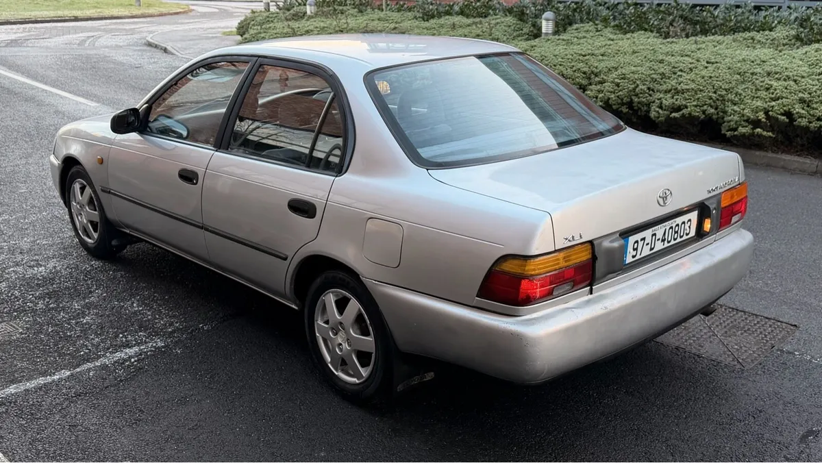 Toyota Corolla e10 - Image 3