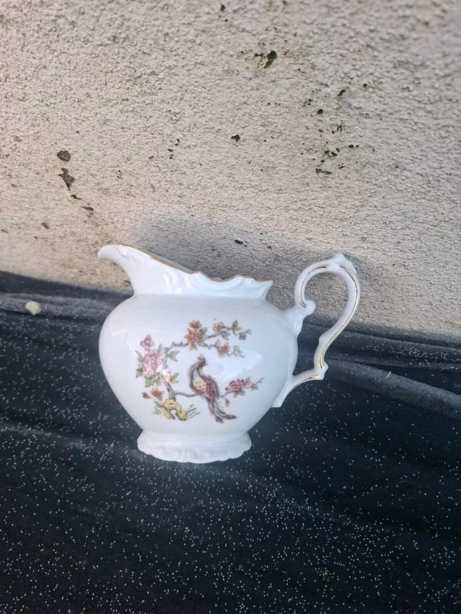 China bird milk jug