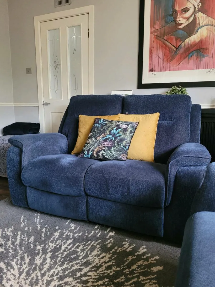 Sofa,s recliners - Image 1