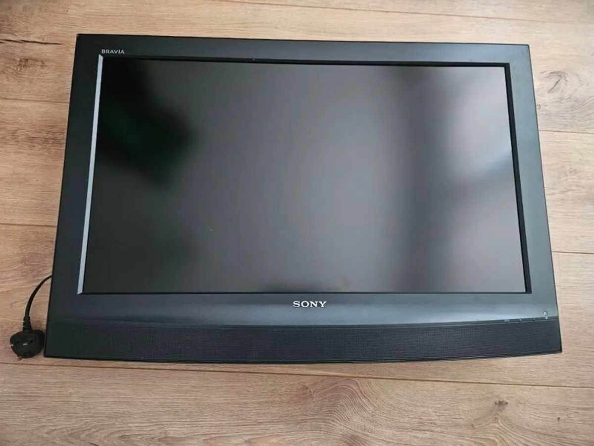 32" Sony Bravia TV - Image 1