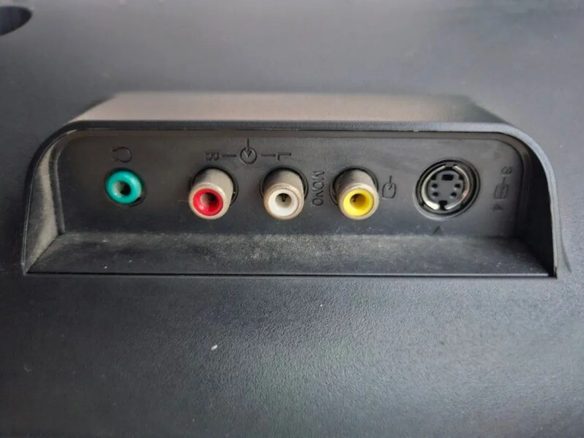 32" Sony Bravia TV - Image 4