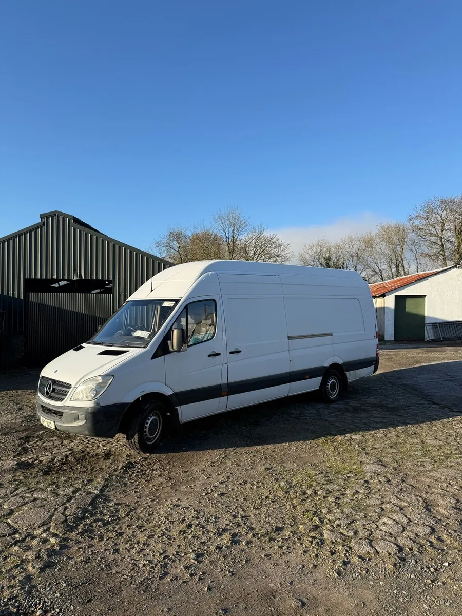2008 Mercedes Sprinter Van - Image 3