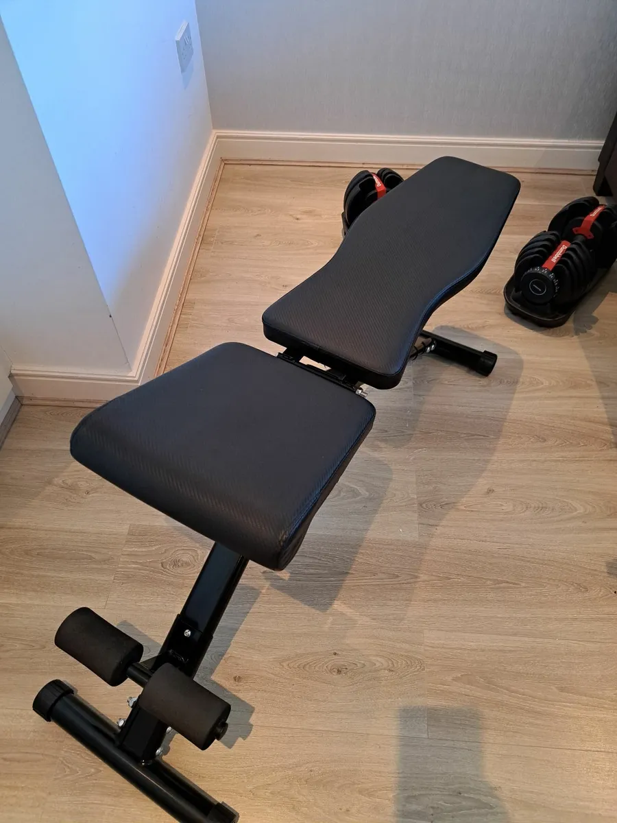 Adjustable dumbbells 24kg and bench - Image 3