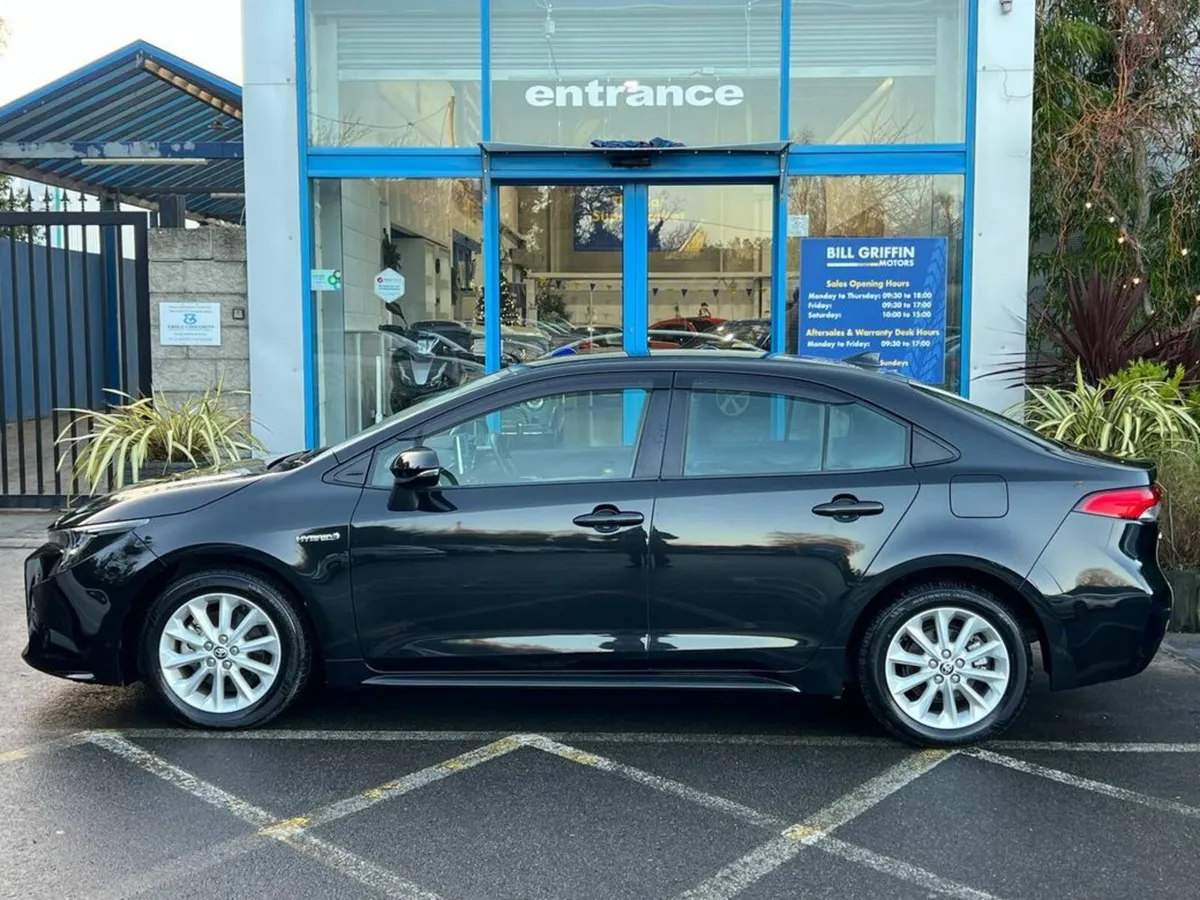 Toyota Corolla ''S'' EDITION 1.8 HYBRID // 16" ALL - Image 3