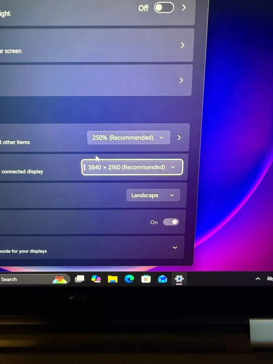 Dell Precision 5530 2in1 Laptop i7/16GB/512SSD/4K - Image 2