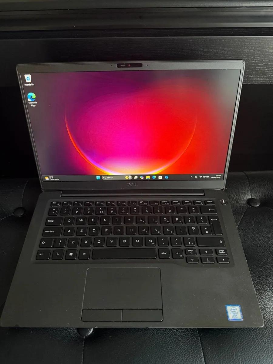 Dell Latitude 7400 Laptop i7/16GB/256SSD/FHD - Image 1