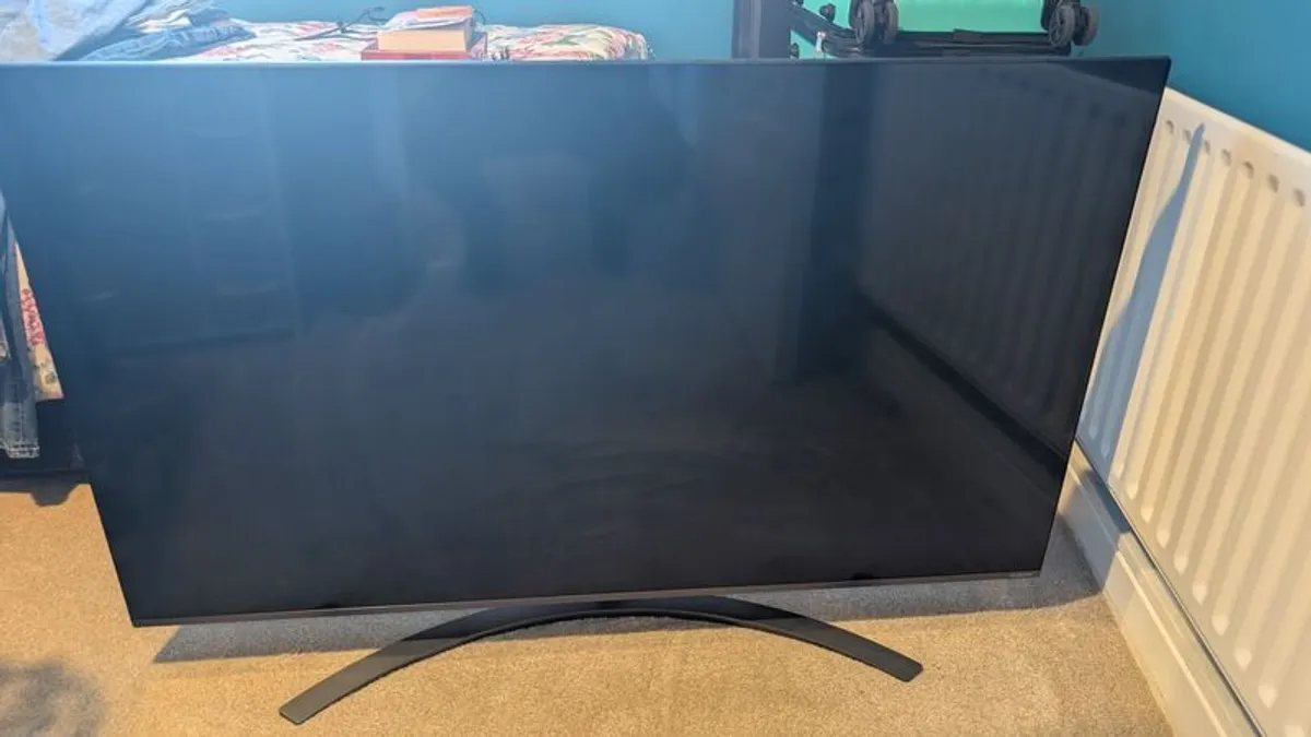 55" LG  in fully working condition - Image 1