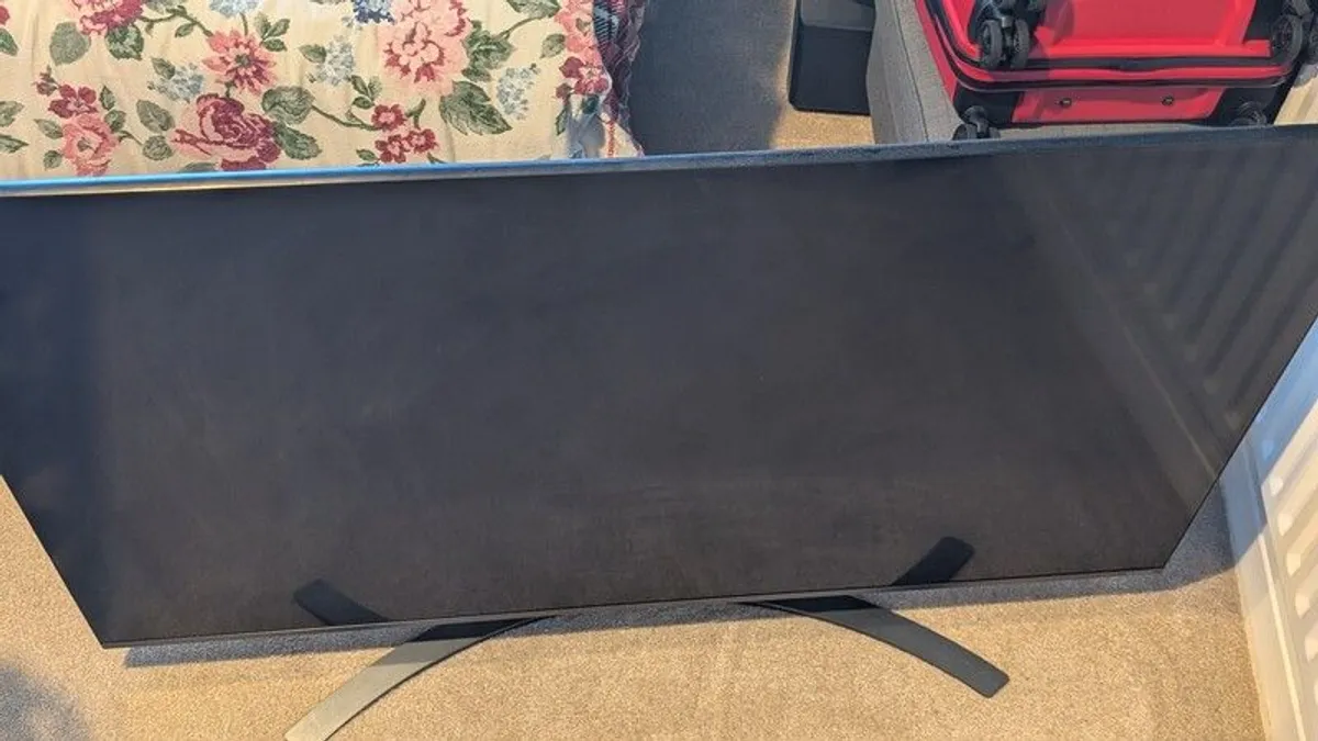 55" LG  in fully working condition - Image 2