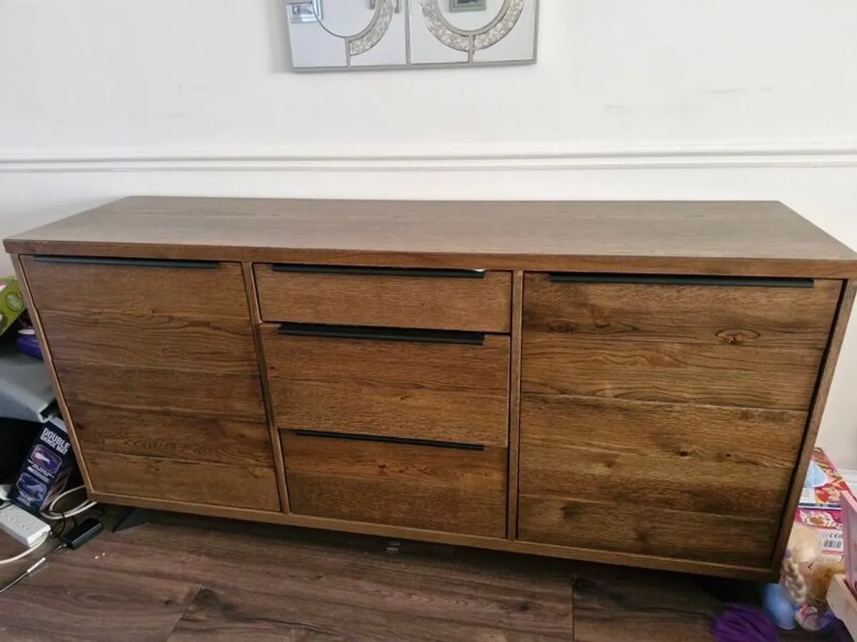 2 Door/3 Drawer smoked oak sideboard - Image 4