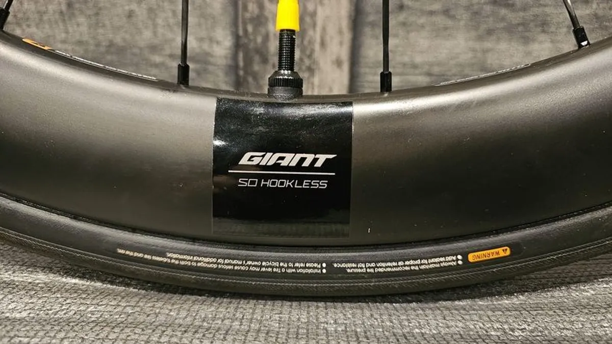 Brand new Giant SLR1 Wheelset SRAM hub - Image 3