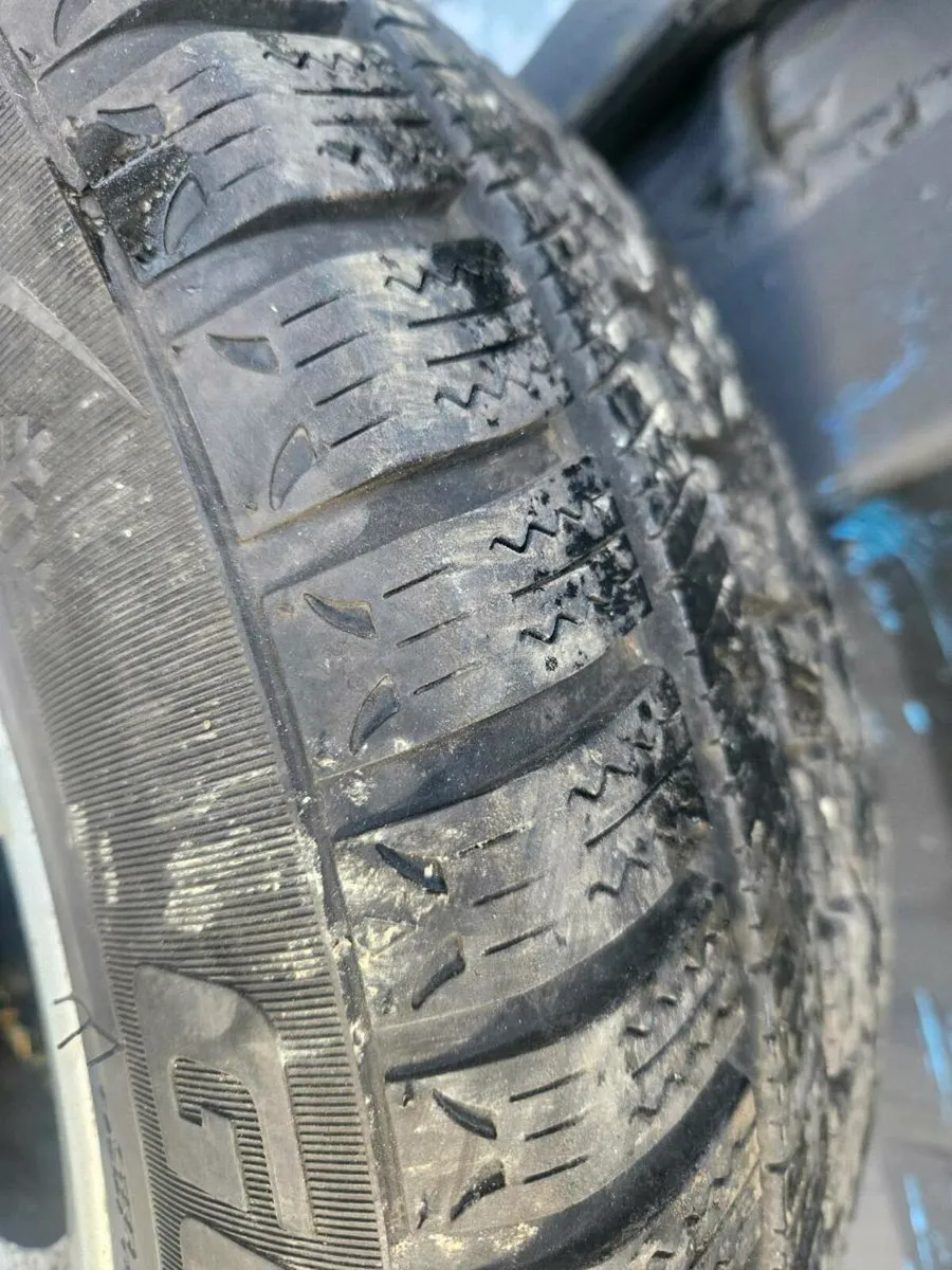 Alloys with winter tyres - Image 2
