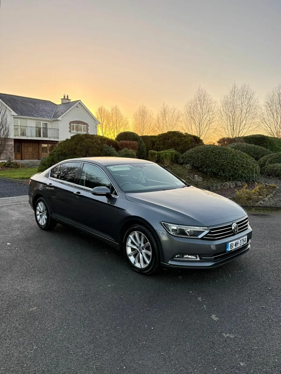 Volkswagen Passat 2016 - Image 3