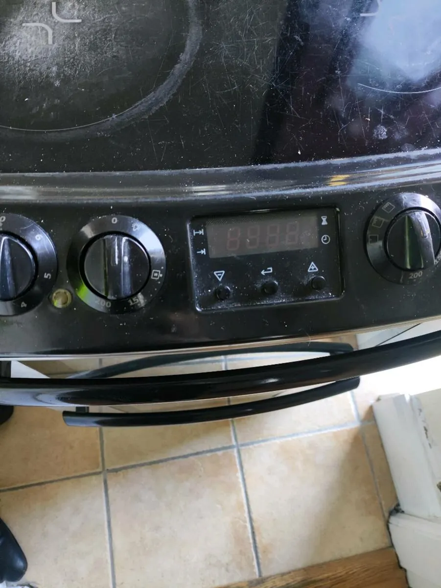Zanussi Cooker & Oven - Image 3