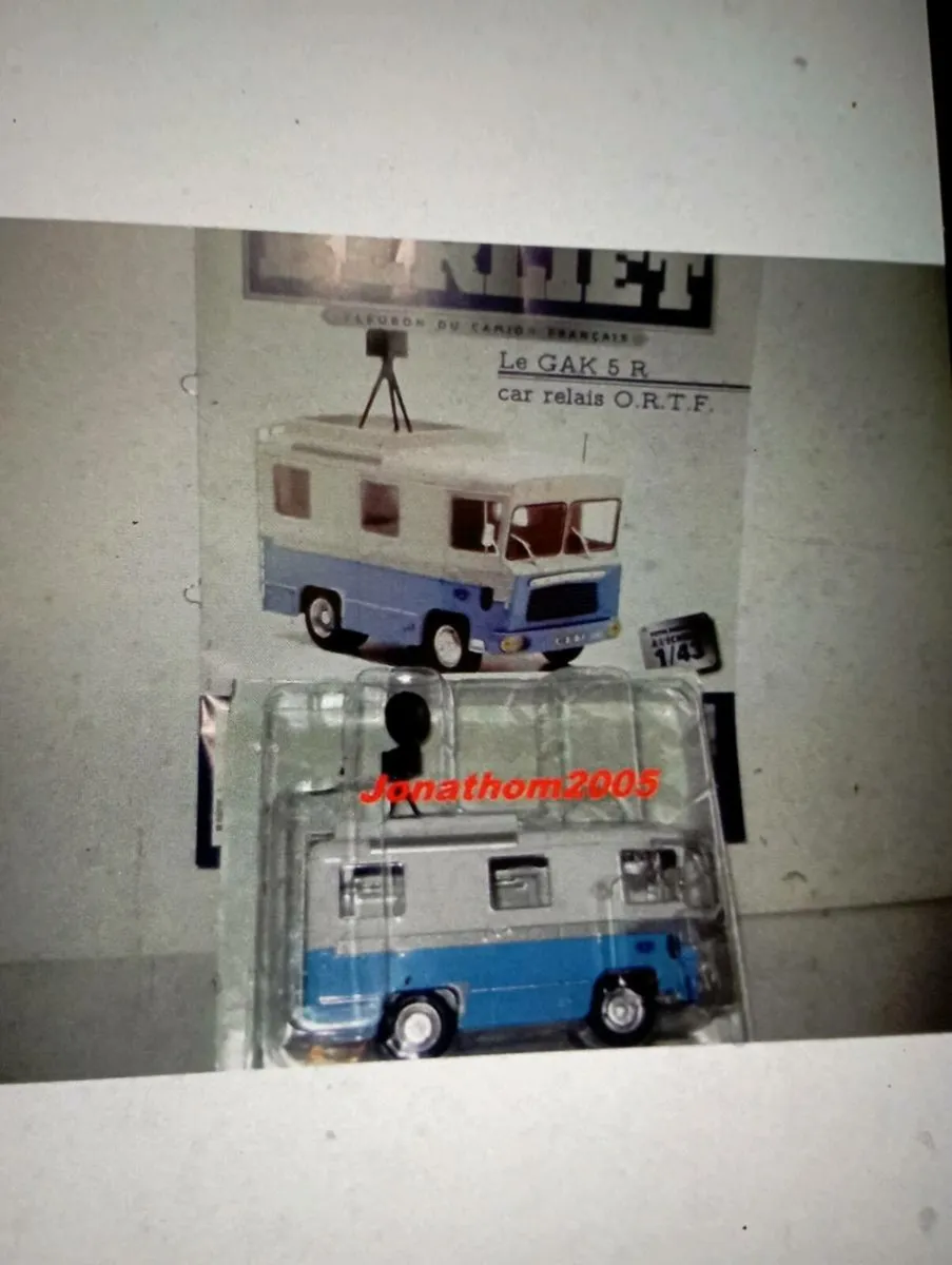 RV WITH SATELLITE DISH TV VAN 1-43 SCALE - Image 1