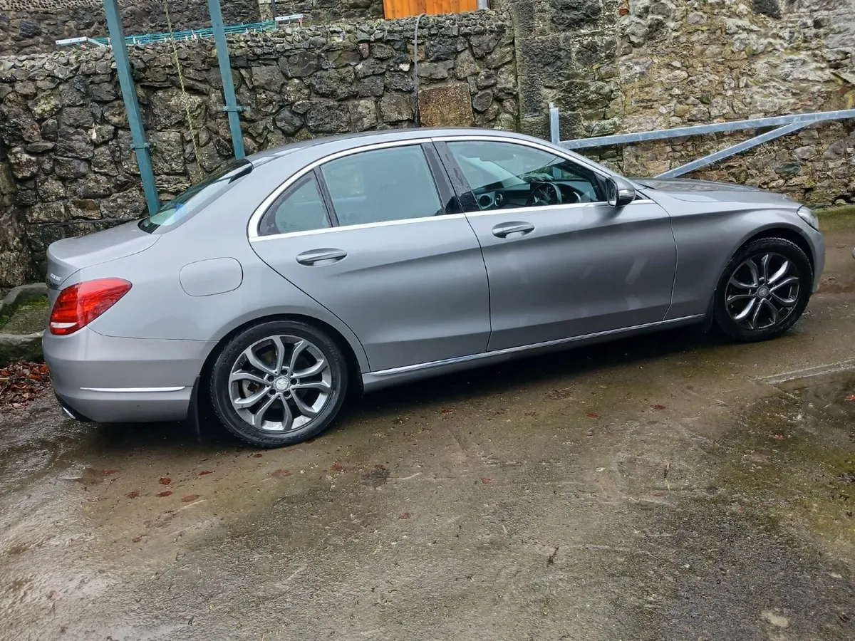 Mercedes-Benz C-Class 2015 - Image 2