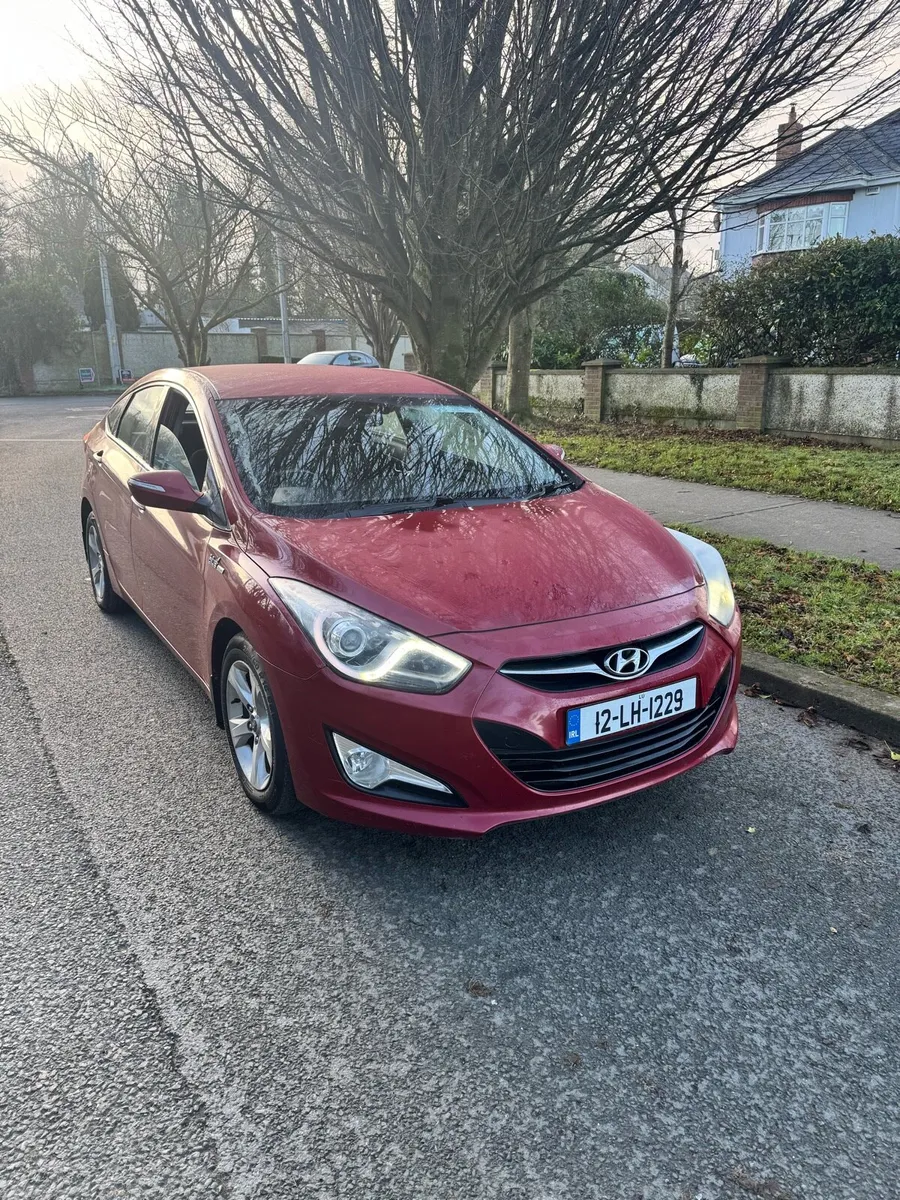 2012 HYUNDAI i40 - NCT 08/26 - TOP SPECS - MINT - Image 1