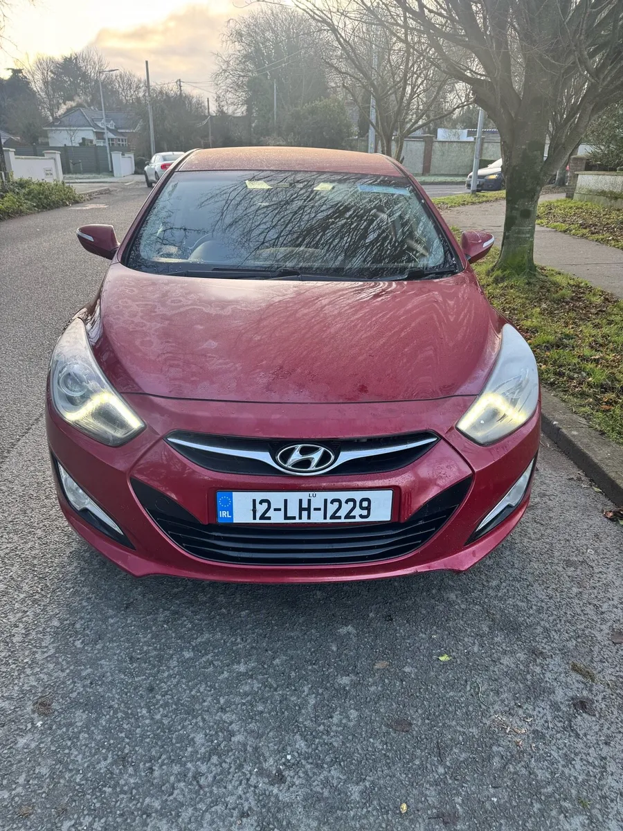 2012 HYUNDAI i40 - NCT 08/26 - TOP SPECS - MINT - Image 2