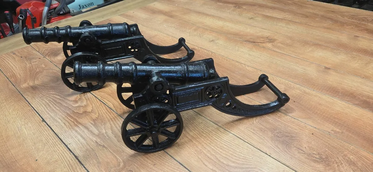 Cast iron cannons - Image 3
