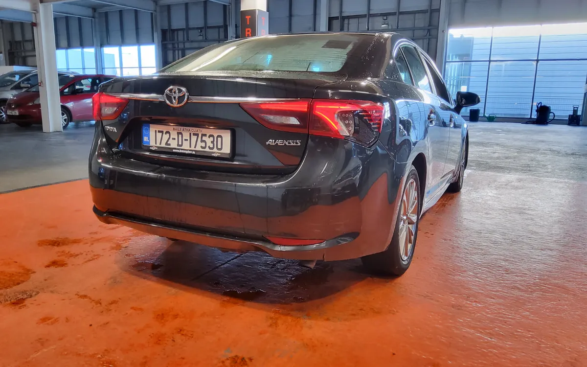 Toyota Avensis 2017 - Image 3
