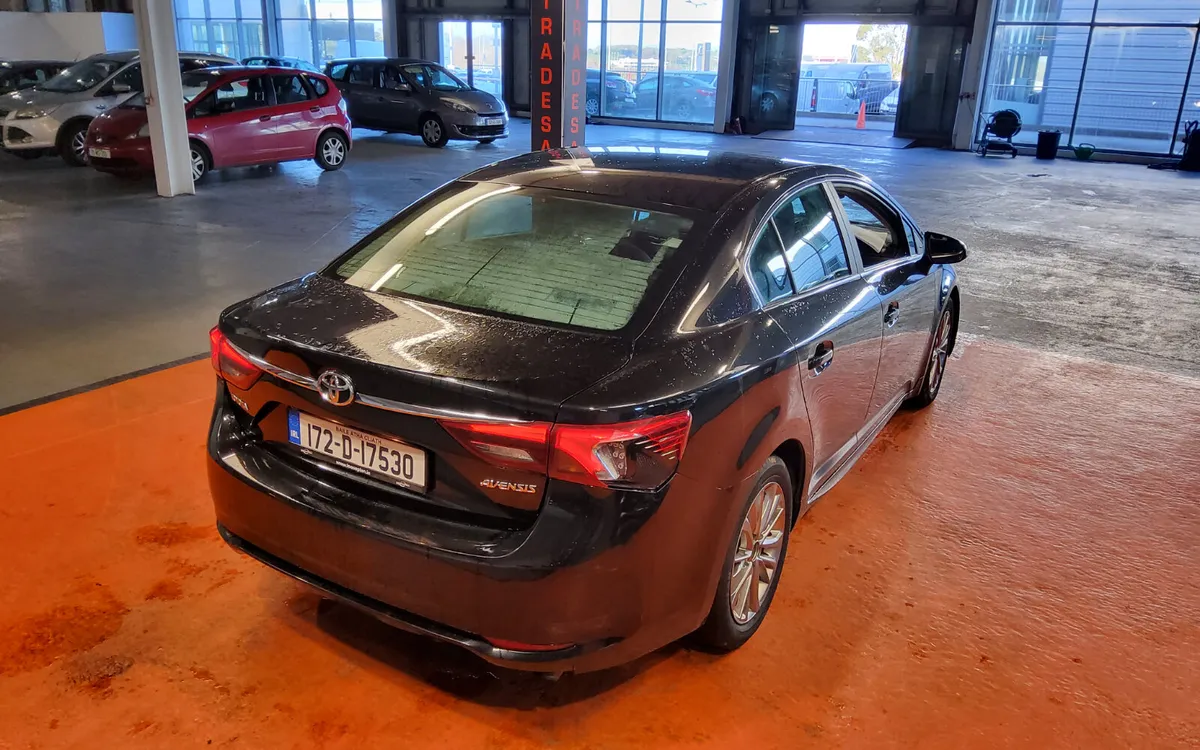 Toyota Avensis 2017 - Image 4