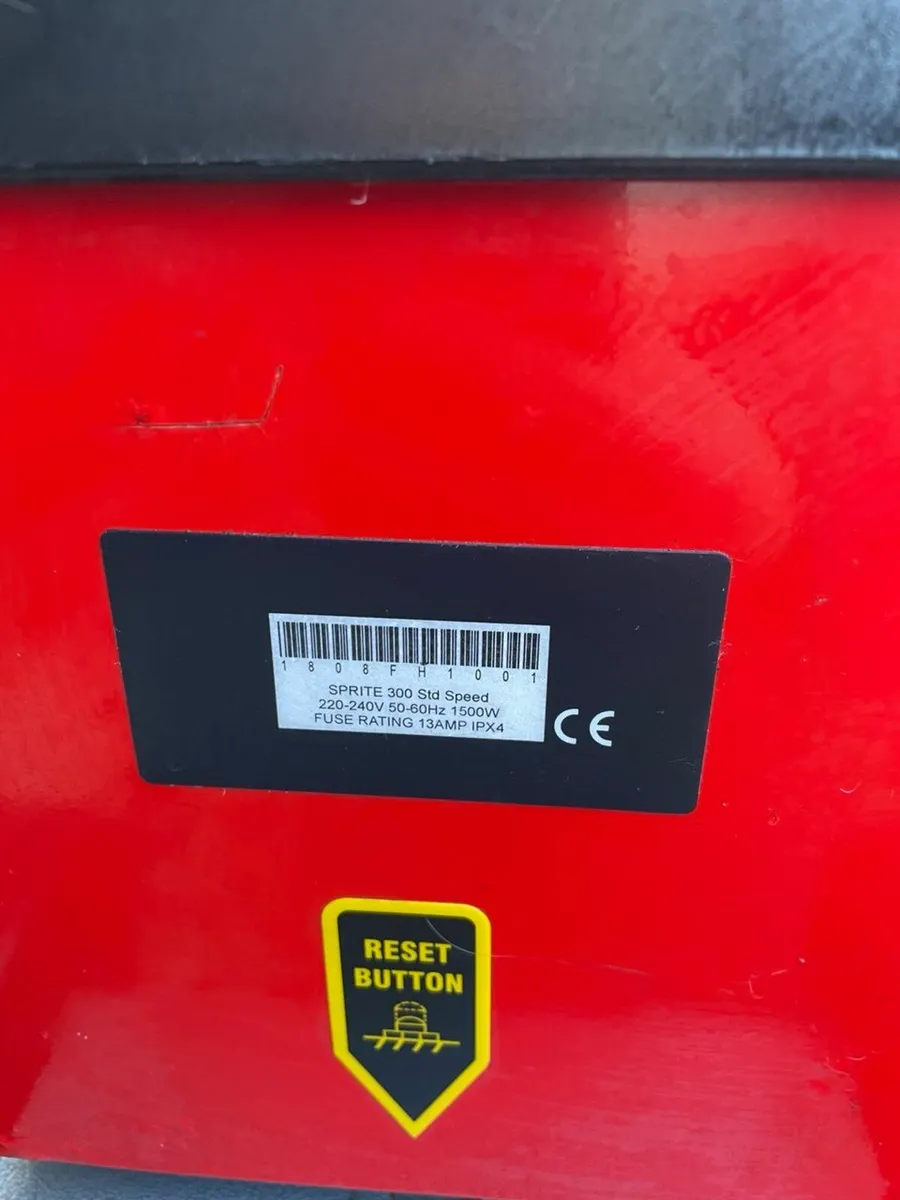 Viktor Sprite 300 Floor Scrubber - Image 2