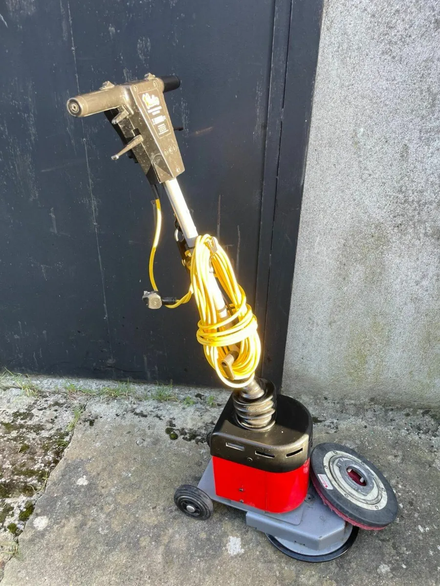 Viktor Sprite 300 Floor Scrubber - Image 1